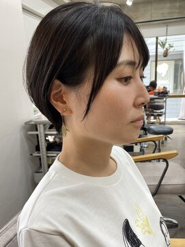 カシー(Casii) 耳かけショートスタイル