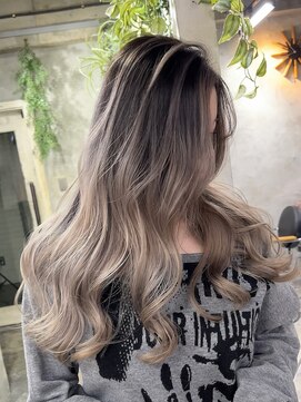 アポロ 横浜駅店(apollo) バレイヤージュグラデーション/海外風SP/ホワイトベージュ/横山