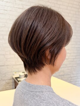 エリマ 武蔵小杉(elima) 武蔵小杉白髪染めショートヘアタッセルボブミルクティーベージュ
