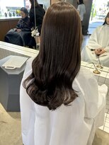 ニーイチイチ(211)&nbsp;艶ブラウン/上品ミディアム/顔型別スタイル特集