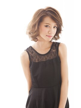 トッカ ヘアアンドトリートメント 難波店 【LinxHair&Make】スタイリッシュなキレイ大人系ボブ☆