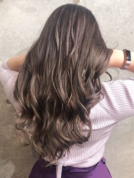 カリーナコークス 原宿 渋谷(Carina COKETH) インナーカラー/アッシュ/ダブルカラー/ケアブリーチ/オージュア