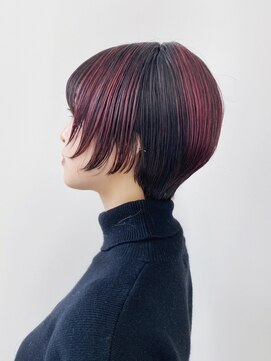 ゴーズゴードットビー 吉祥寺(go s go .b) ハイライトの映える個性派ミニウルフ【吉祥寺】【イルミナ】