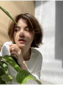 ふわっとセンター分けボブ