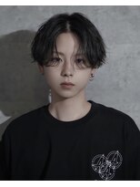 シン(syn)&nbsp;黒髪センターパート