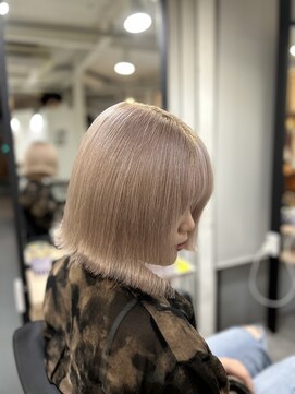 ラフ 難波店(LAFF) #黒髪#ボブルフ#ネビージュ#小顔#ワンレン