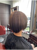 ショートボブ