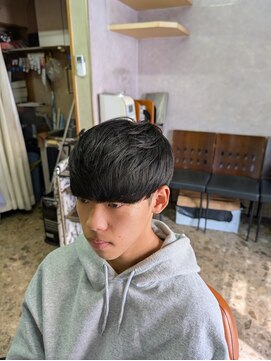 タカ(TAKA) ツーブロック