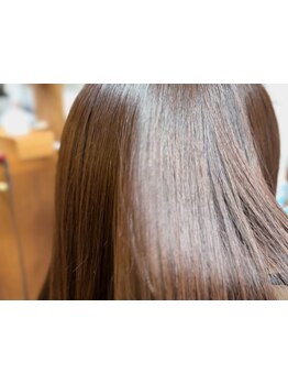 《サラ艶×ダメージ×持続》周りが気付いてくれる本格トリートメント◇思わず触れたくなる柔らかい質感に*