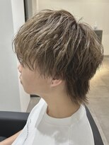 ヒュイル バイ ニアウ(Hwyl by Niau)&nbsp;マッシュウルフヘアカラーブリーチスパイラルパーマメンズカット