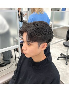 キートス(Kiitos) フェザーショートスタイル