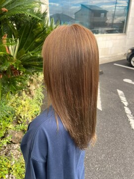 アクセル エルヴェ 佐野店(AXCEL E'LEVER) 明るめオリーブカラー