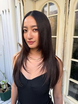 アデ オモテサンドウ(ade omotesando) 髪質改善とレイヤーで作る大人黒髪スタイル