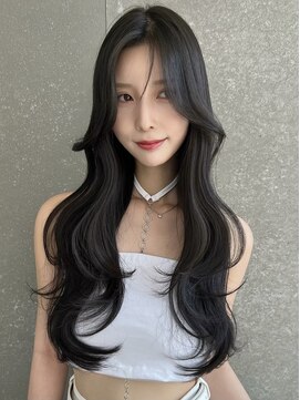 ロンドイディールバンダイ 新潟万代(Lond ideal) ローレイヤー×グレーブラック×巻ける美髪矯正、黒髪