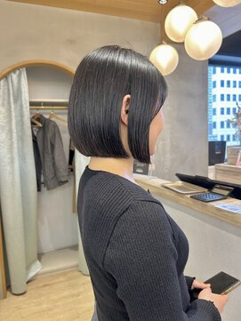 ★内にまとまる場は切ります！ショートボブ！内巻きボブ横浜