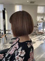 カットアンドトータルビューティ ヴァンキャトル(Cut&Total Beauty VINGT QUATRE) 白髪ぼかしハイライト×丸みボブ◎