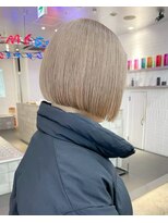 マジコ 梅田(Magico)&nbsp;ダブルカラー/ケアブリーチ/ミルクティーベージュ/レイヤー/梅田