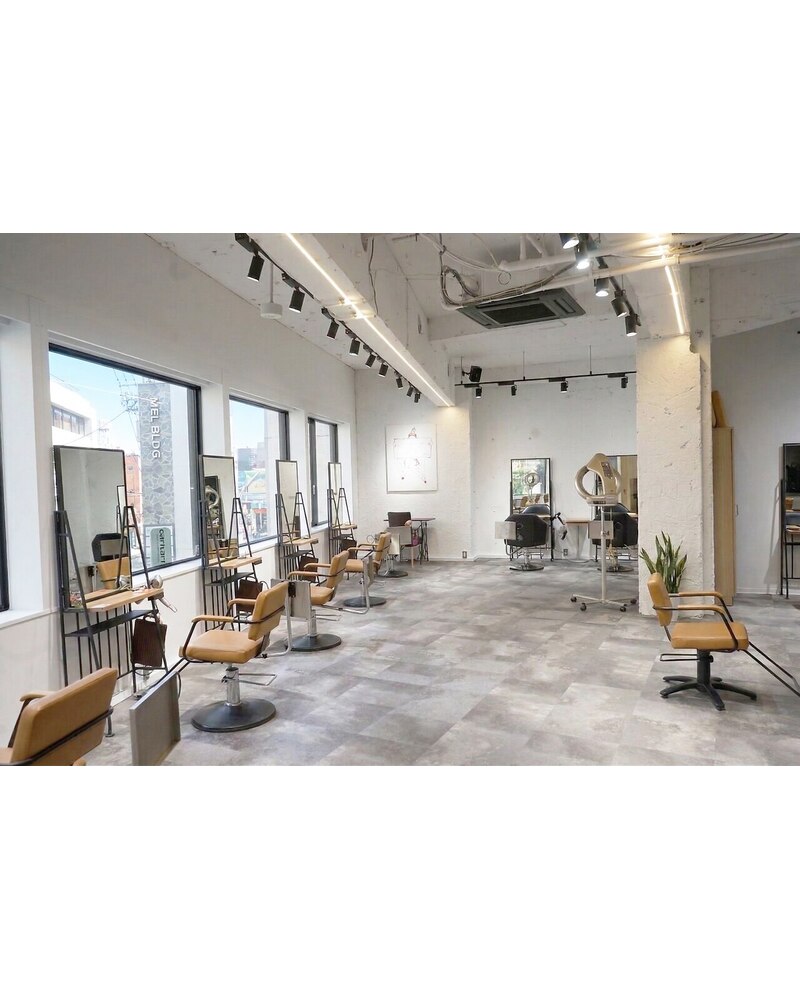 Hair&Nail/Eye Sofa 仙台 移転OPEN｜広々フロアで叶う、上質な髪質改善時間。自然光が差し込む店内