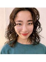 カゼ ダイカンヤマ Kaze DAIKANYAMA&nbsp;パーマ風ウェーブヘア