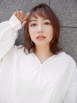 シュシュ(shushu) 外ハネアレンジショートボブ 【有海一生】