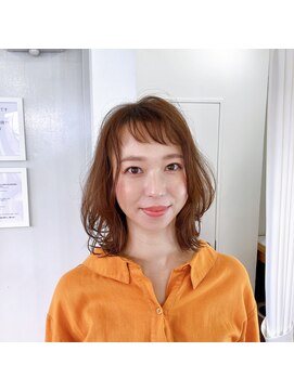 ムードコア(mu;d-Coa) 【寺澤千春】外ハネ ミディアムレイヤー ぺたんこ髪さんにも!