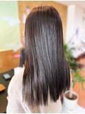 大人可愛い艶感ストレートアッシュグレージュ透明感ロング