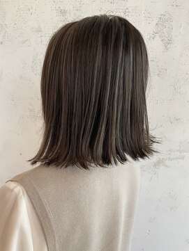 アドール(ADOR) [MIHO*ADOR] ハイライト / ボブ / 外ハネ / 切りっぱなし