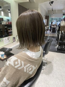 リー 尼崎(Lee) マットグレージュカラー