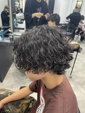 カンゴール サロン トウキョウ セントラル 原宿(KANGOL SALON TOKYO CENTRAL) 波巻きスパイラルパーマ ウルフ