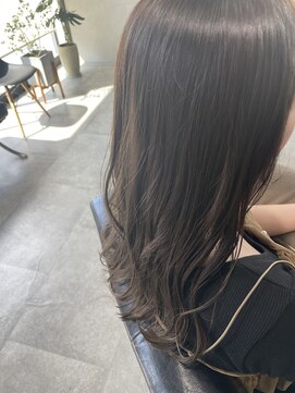 アイビーユー(ivy.u) ミディアムロング、オリーブベージュ