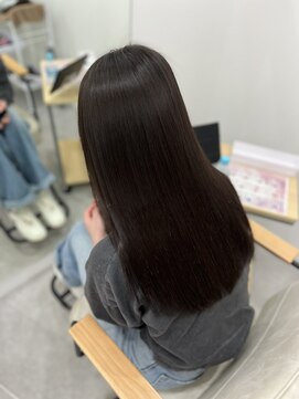 キキ(kiki) グレージュミディ_切りっぱなしボブエアリーロング_kiki0001