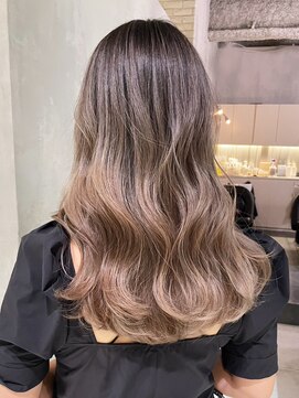 アイティーバイアルバム 藤沢店(IT by ALBUM) グレーベージュレイヤーロングデザインカラー_ba483641