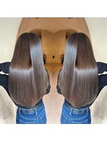 エリスホリエ(Eliss Horie)&nbsp;ウルトワ×ストレート