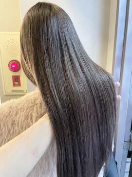 ティグル テンジン(TIGRE tenjin) 天神店 吉良祐樹【今泉/レイヤーカット/艶カラー】