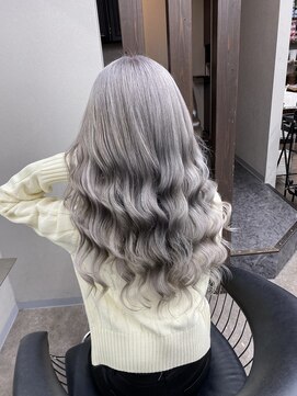 エミーバイモアムー(Emmie byMoremuu) 【埼玉YU-TA ギャルスタイル】