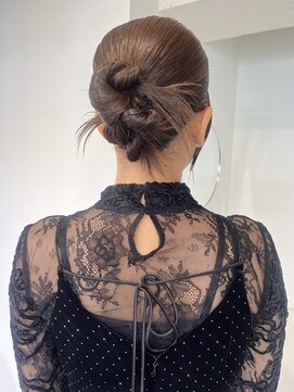 ローレン(LOREN) イメチェン/ホワイトブロンド/外ハネボブ/ワイドバング/栄/久屋