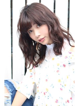 フリーラ 表参道(freera) 厚めバングはゆるウェーブで秋冬仕様に!