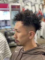 チルチェア 渋谷店(CHILL CHAIR)&nbsp;ソフトアフロ(ツイストスパイラル)  <渋谷><理容室><バーバー>