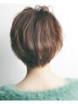 タヤ グランデュオ立川店(TAYA) 20代シースルーバングハイライトオリーブカラーショートボブ