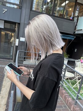 ローグ(LOGUE) ホワイトブロンド