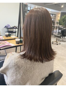 ナンバー(number+) 20代30代大人かわいいモカベージュナチュラルミディアムヘア美肌