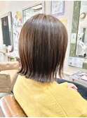 切りっぱなし艶ボブスタイル