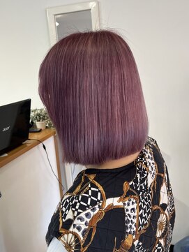 ヘアーコンセプト(HAIR CONCEPT) 大人ガーリーなベリーピンク