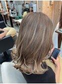 ミルクティーベージュ