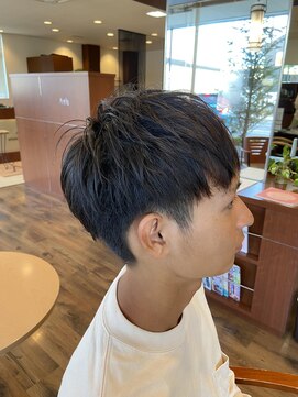 アッシュ アーティスティック スタジオ オブ ヘア(Ash artistic studio of hair) メンズショート