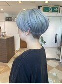 大人30代40代白髪ぼかしアイスブルーシルバーショート