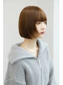 ぱっつとボブ/顔周りレイヤー