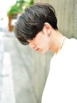 ディッセンバー 神宮前(December)&nbsp;カルマパーマ/毛流れセンターパート/ 髪質改善/サイドシルエット