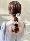 お花編みおろしヘアアレンジおくれ毛ロングお呼ばれポニーテール