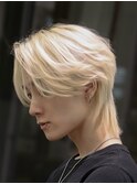 センターパートメンズナチュラルブロンドヘアカラー